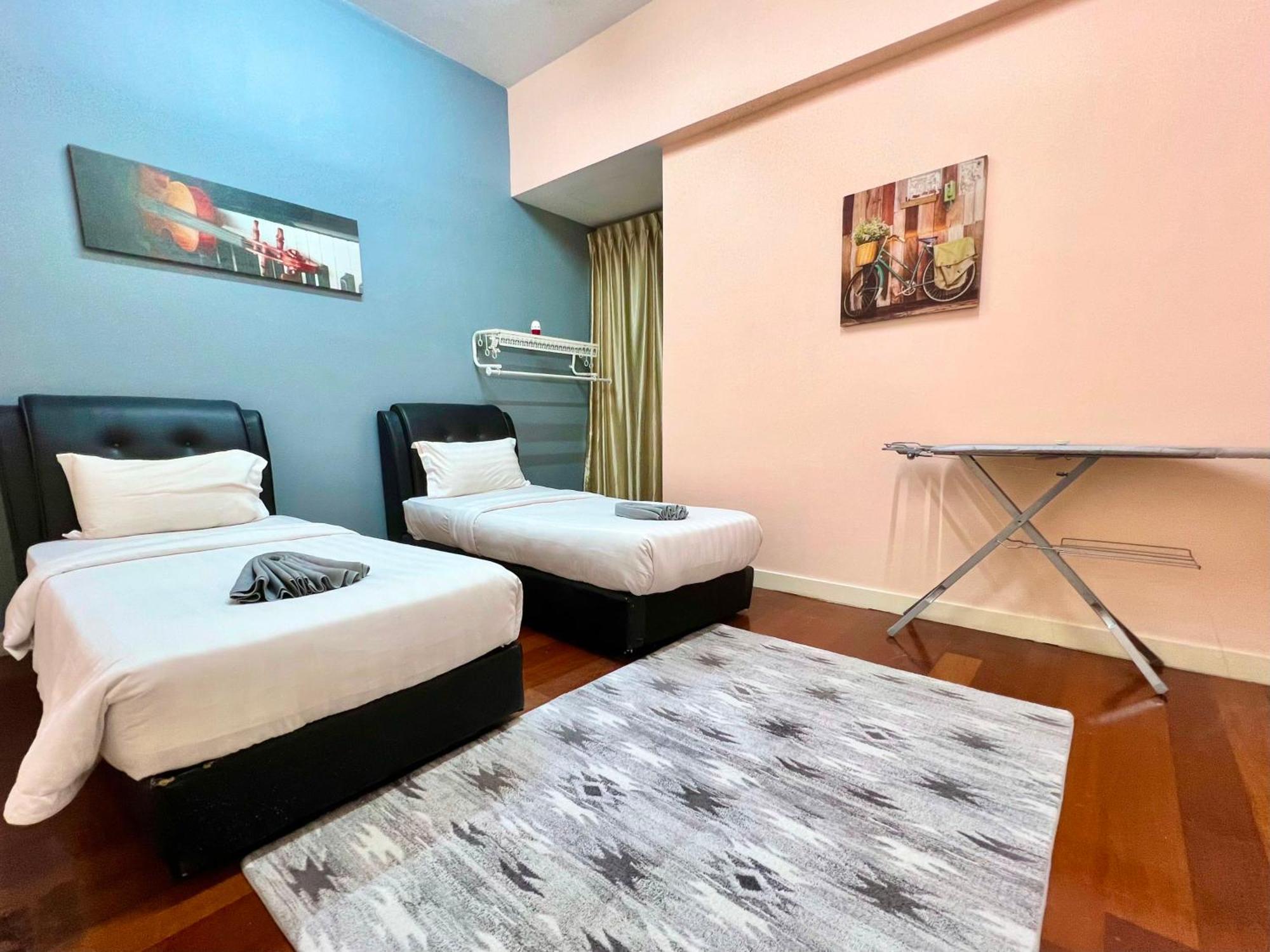 Capital O 90987 The Loft Residences Homestay @ Imago Shopping Mall 2 Kampong Sembulan Exterior foto